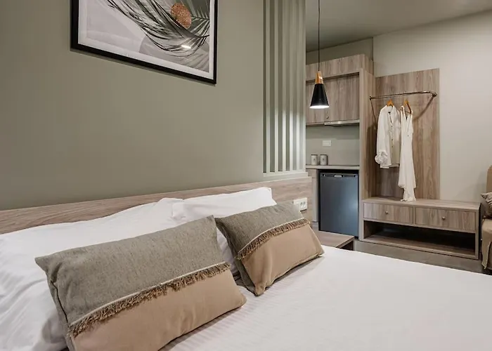 Anemoni Suites