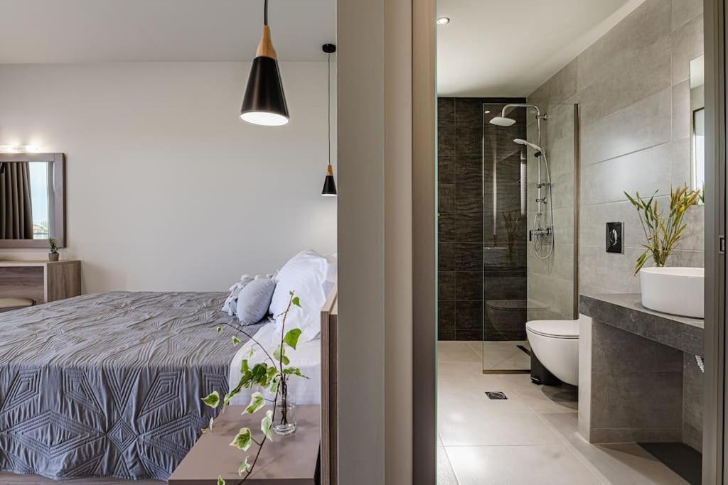 Anemoni Apartment